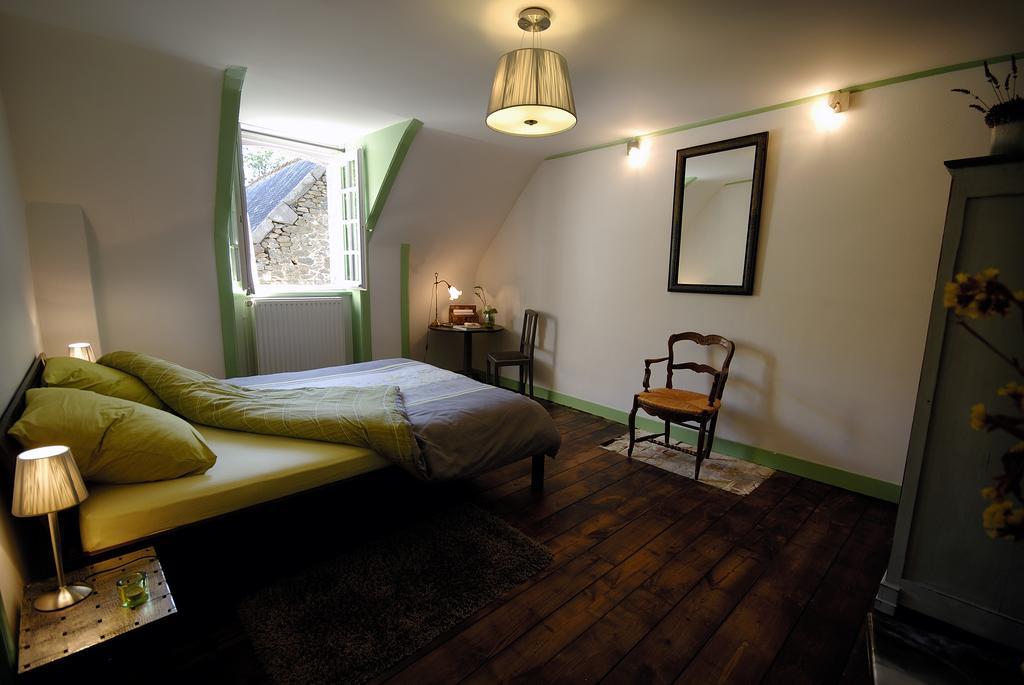 La Grande Sauvagere Bed & Breakfast Saint-Pierre-de-Plesguen Rom bilde