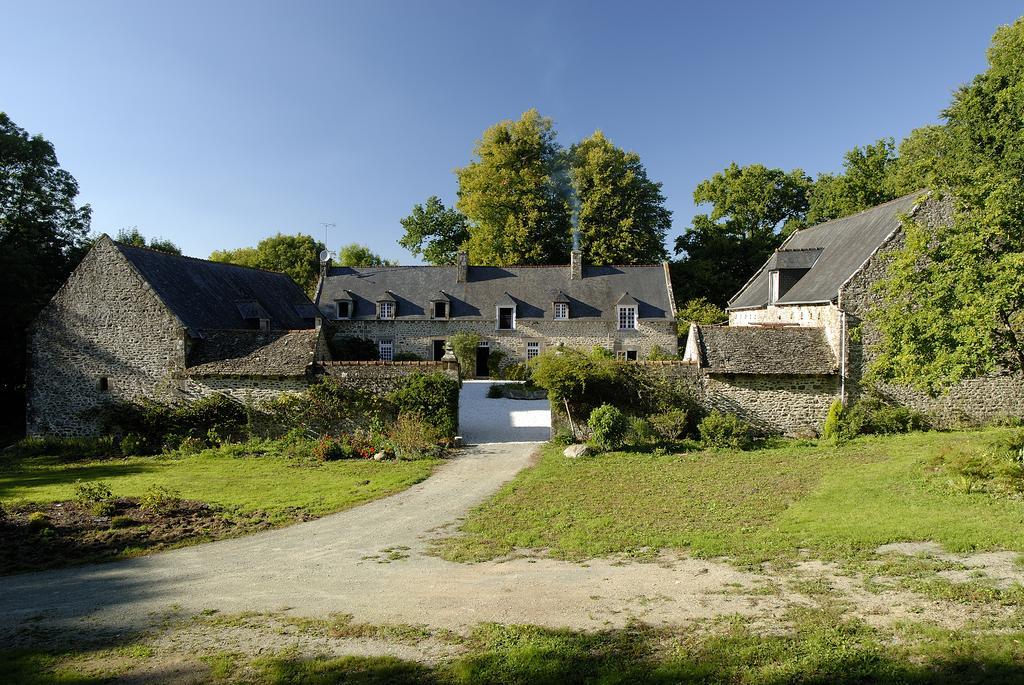 La Grande Sauvagere Bed & Breakfast Saint-Pierre-de-Plesguen Eksteriør bilde